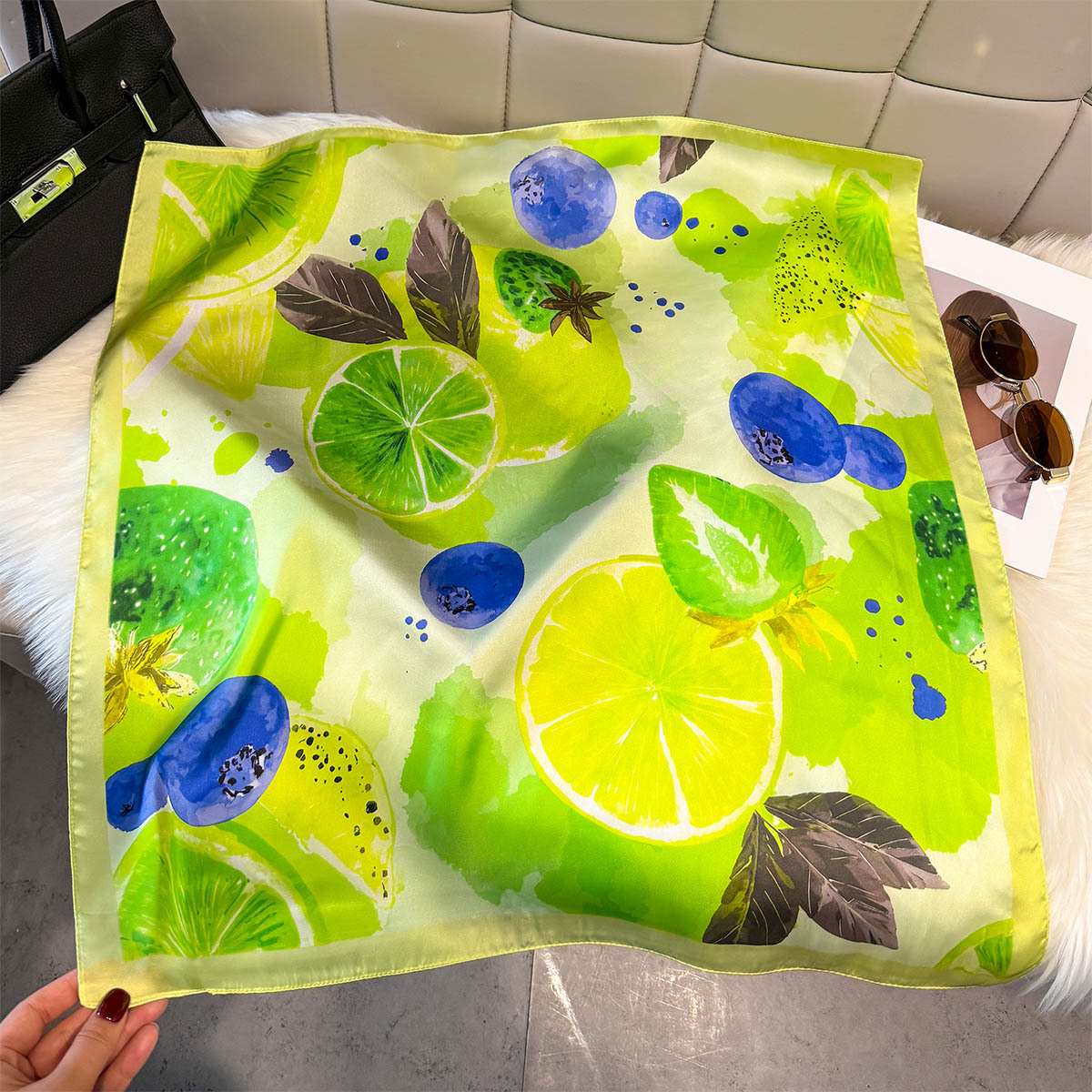 Moda Limon Meyve Desenli Kare  - Ascot Neck Scarf incelemesi ve fiyatı